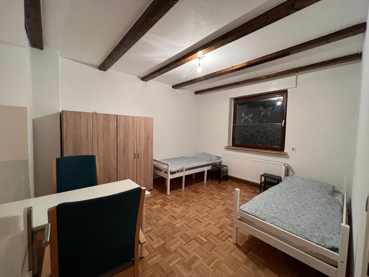Duisburg Feelhome, Flughafen Nah,3-Schlafzimmer, Dusche Ebenerdig, Zentral, Wifi, Ground Floor Esterno foto